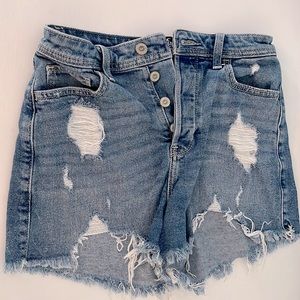 Ultra High-Rise Mom Short (Holister Vintage Stretch